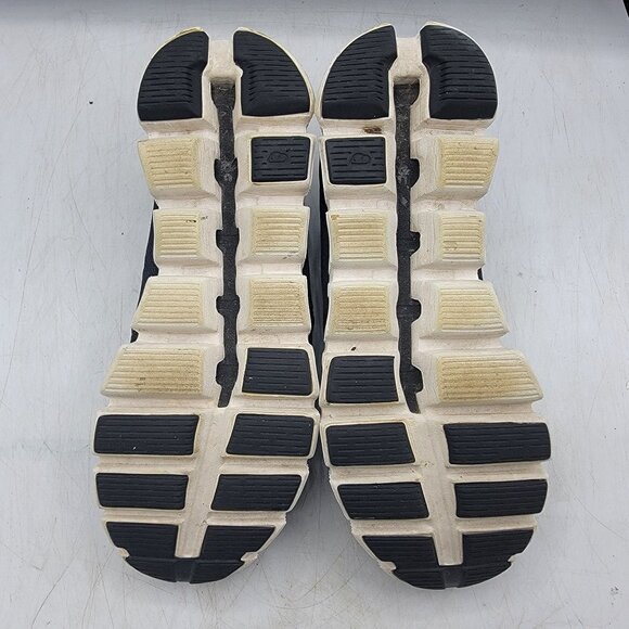 On Cloud 5 Womens 8 Black Shoes Athletic Outdoors Walking Lightweight Running - Picture 8 of 14